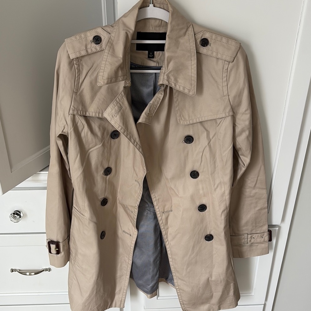Banana Republic Beige Outerwear with Black Accents
